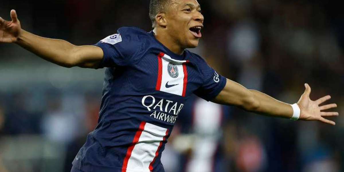 Prêt à tout arracher ! Le Real Madrid ou l'offre immédiate d'une indemnité de transfert de Mbappe d'envir