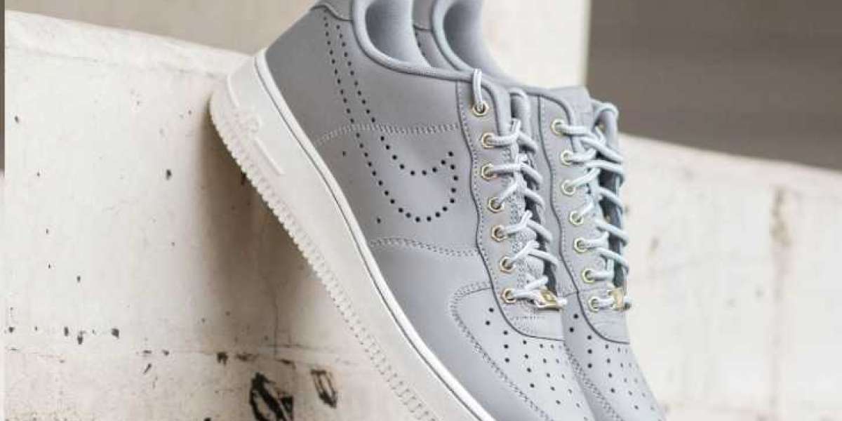 Charm Unleashed: Nike Air Force 1 07 Lv8