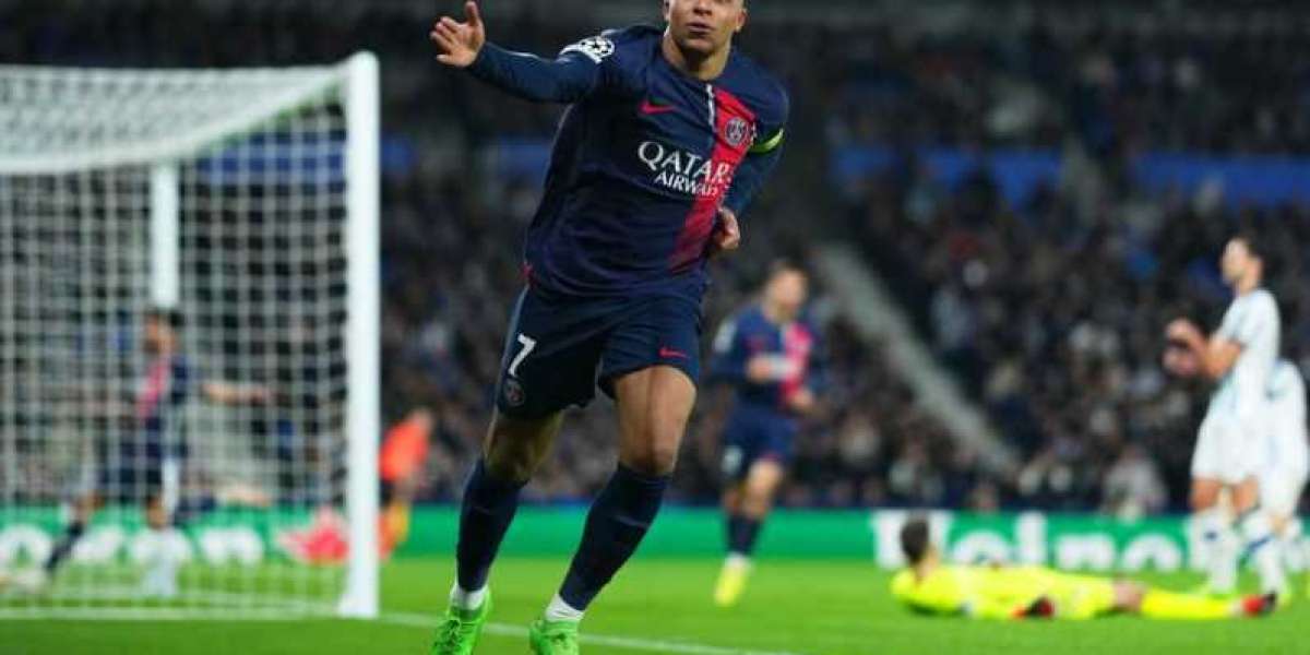 Mbappé sänker Real Sociedad med stil och bevisar att PSG:s historia inte är över än