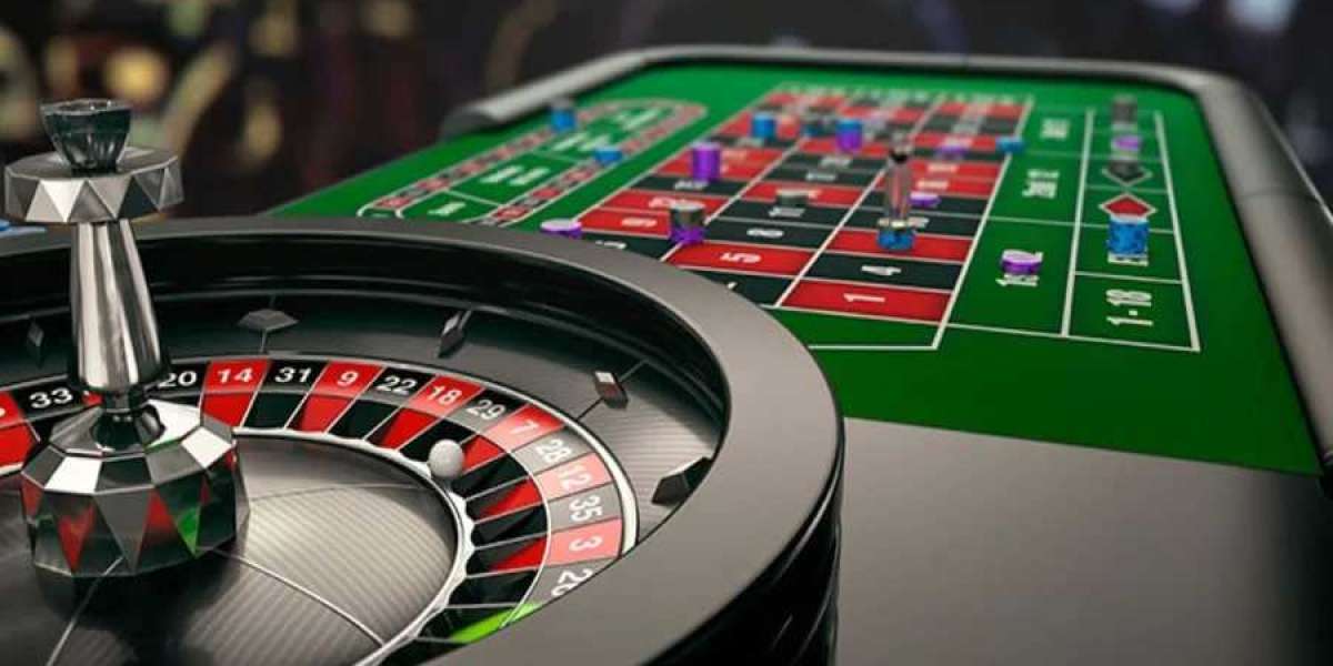 Banking on Fun: Your Ultimate Guide to Playing Online Baccarat Like a Pro